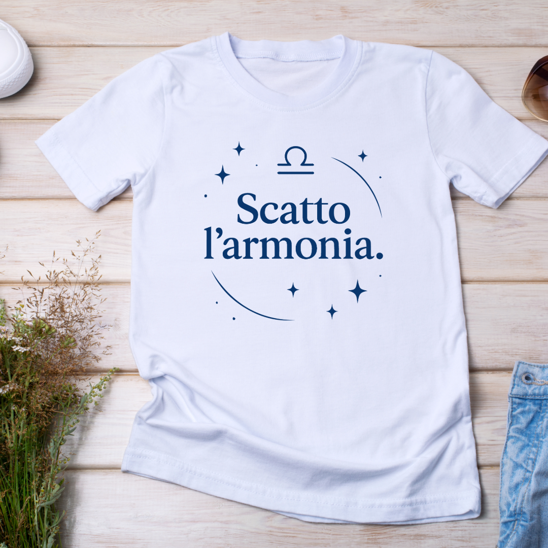 "Run & Shoot - The Analog Adventure ๐๏ธ๐ธ" Unisex Short Sleeve T-Shirt