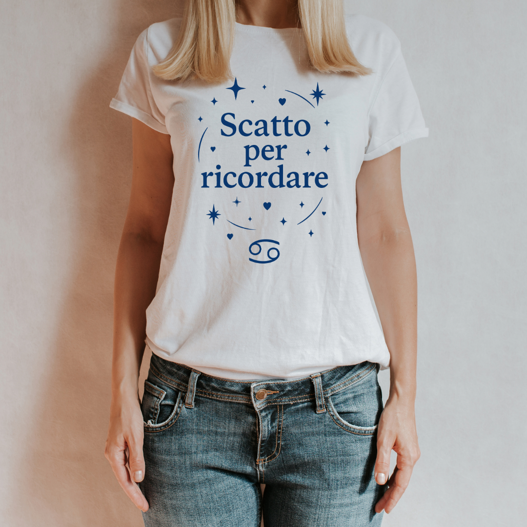 "Run &amp; Shoot - Das analoge Abenteuer 🎞️📸" Unisex Kurzarm-T-Shirt