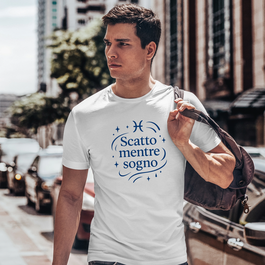 T-shirt maniche corte T-shirt maniche corte Collezione Zodiac & Scatta "Pesci – Scatto mentre sogno" 🎞️📸" Unisex